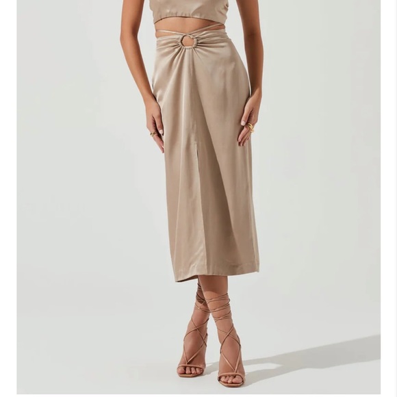 ASTR Robin Tie Waist Cutout Midi Skirt Khaki M - Picture 5 of 12